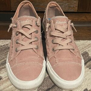 Blowfish Malibu Women's Blush Canvas Sneakers